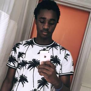 Meet your Posher, Babacar